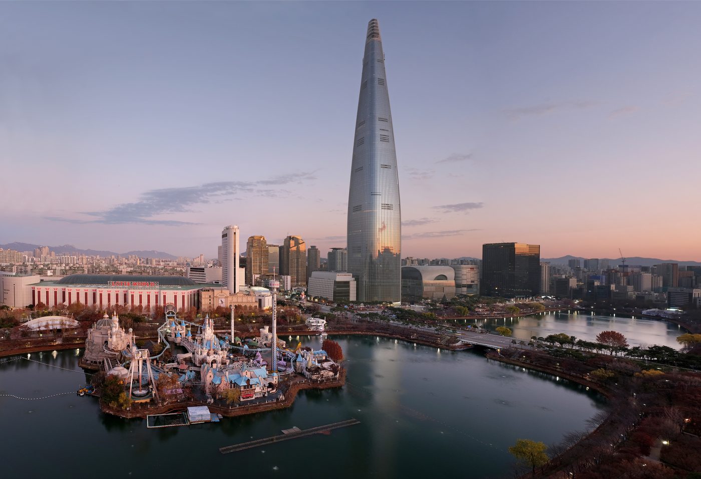 Lotte World theme park exterior view in Seoul