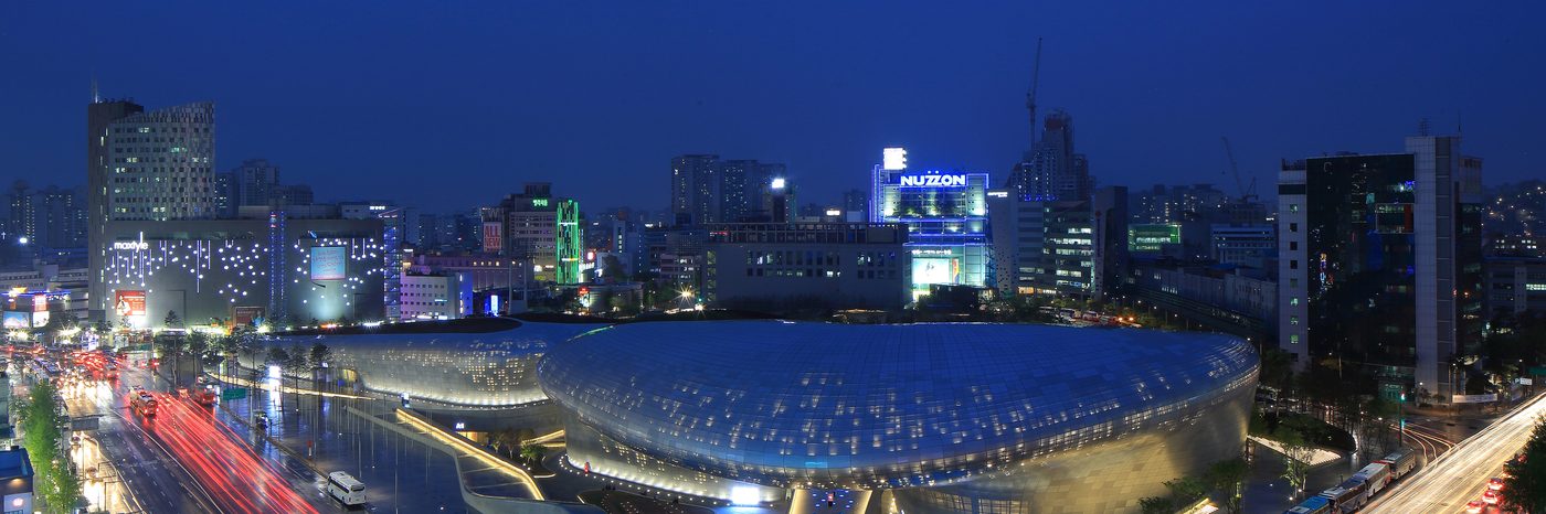 Dongdaemun Design Plaza (DDP) at night in Seoul, designed by Zaha Hadid