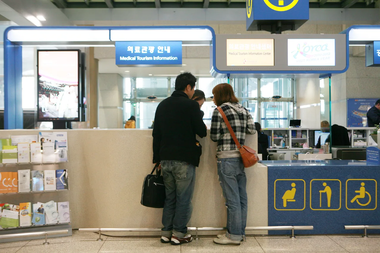Incheon Airport to Seoul: 5 Ways to Get There (2026)