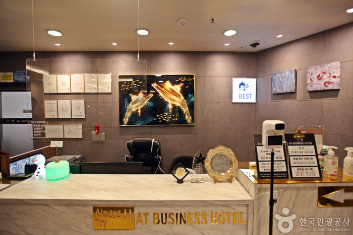 Pet-Friendly Stays in Gyeongsang — Busan, Daegu & East Coast (2026)