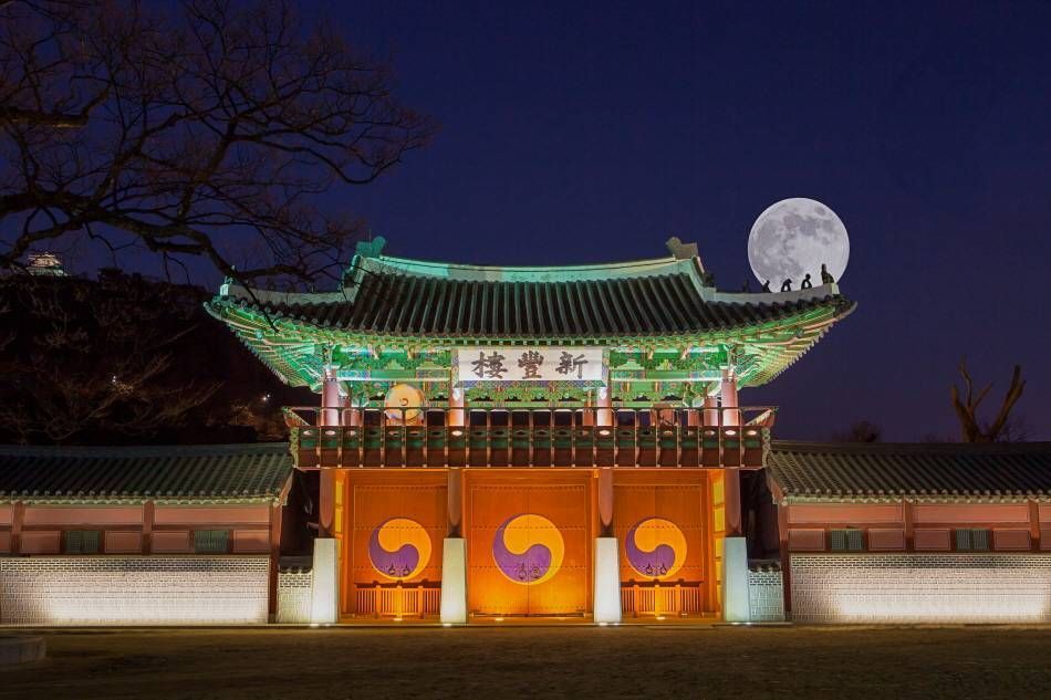 Seoul Christmas & New Year's Eve 2026: Markets, Lights, Events & Where to Stay