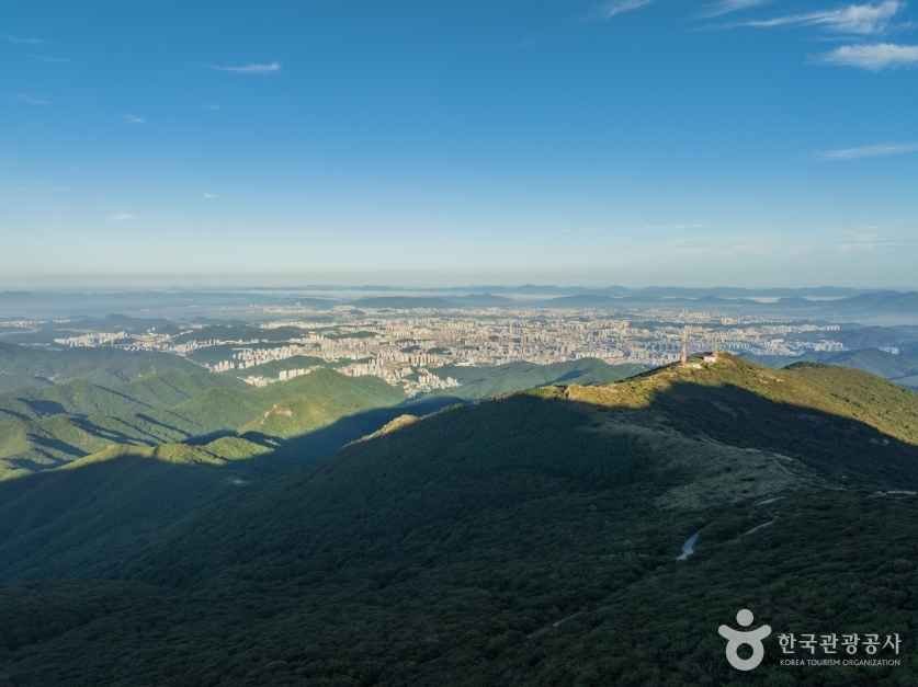 Where to Stay in Gwangju — Art & Food Capital (2026)