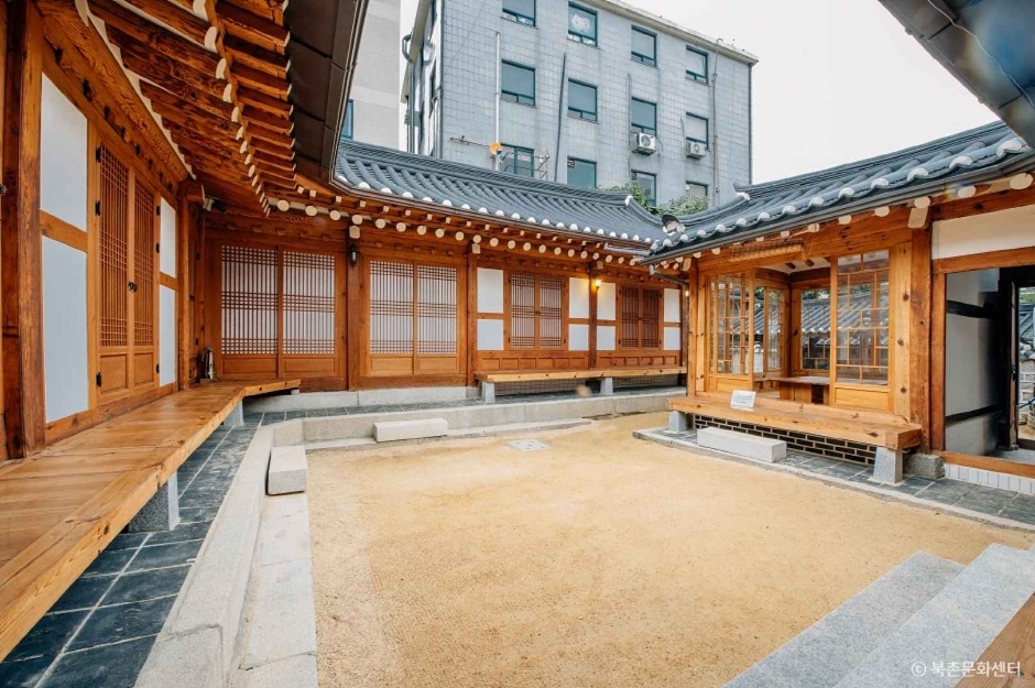 Where to Stay in Seoul: Best Neighborhoods for First-Time Visitors